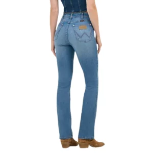 Wrangler Women's Jeans 'Lainey Wilson' High Rise Boot Hugger Blue Wash 112368251